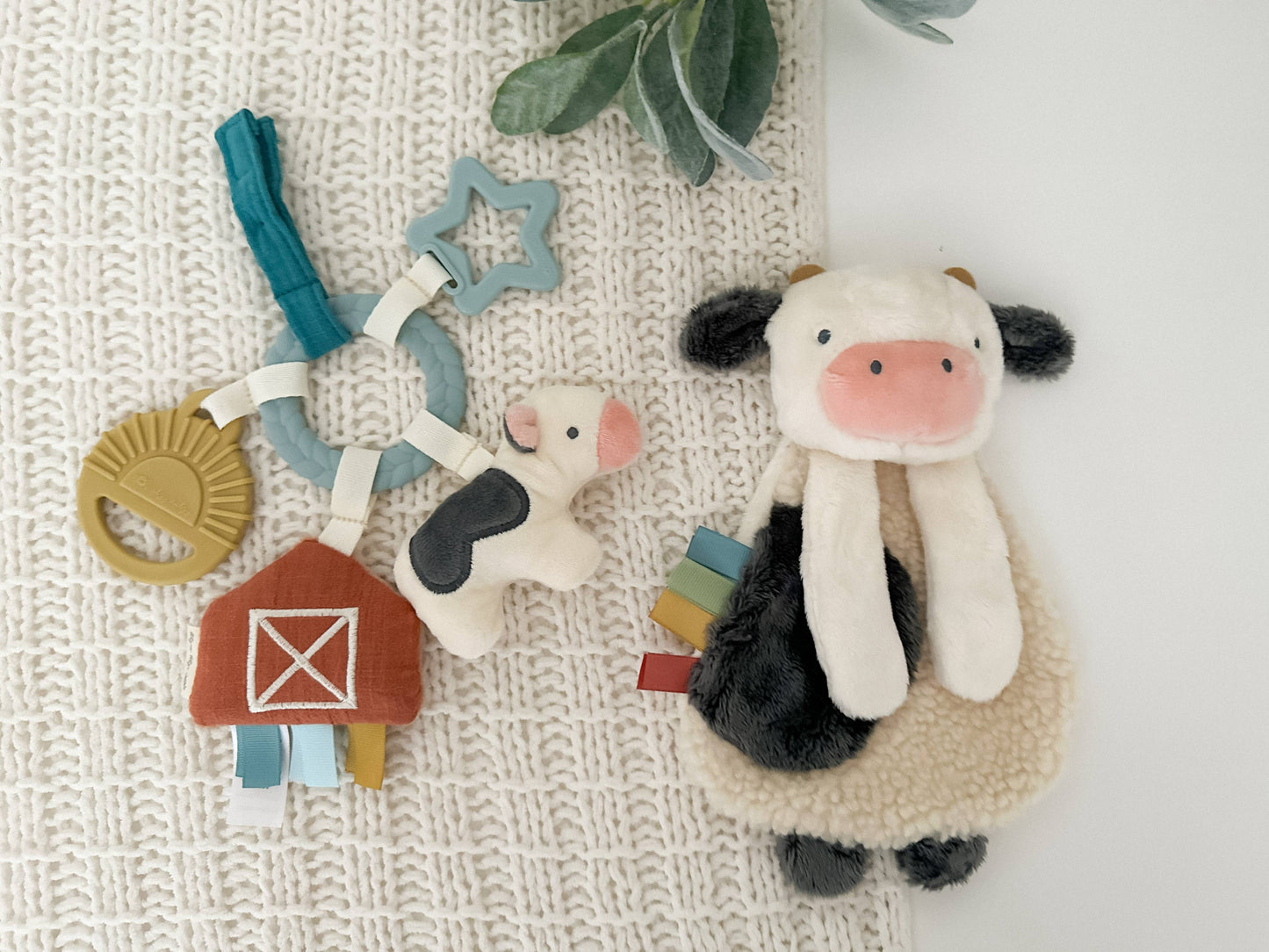 Bitzy Busy Gift Set - Cow