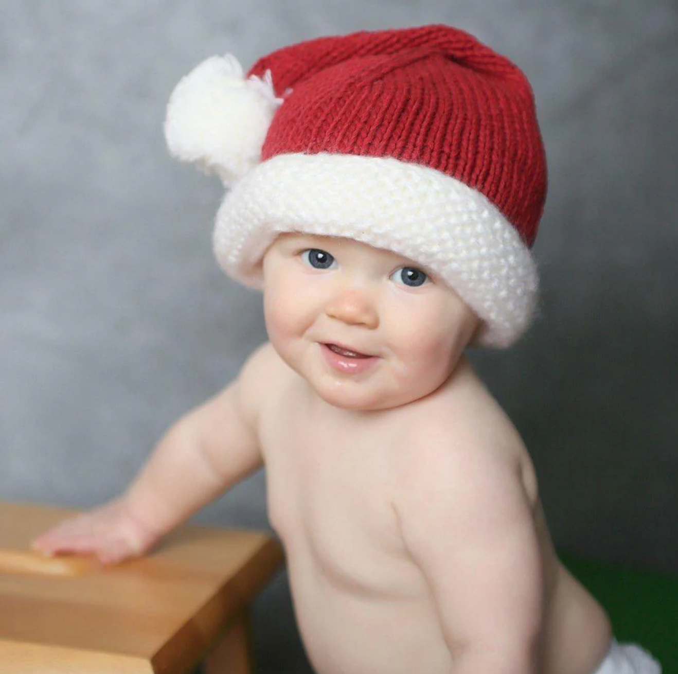 Huggalugs Santa Beanie